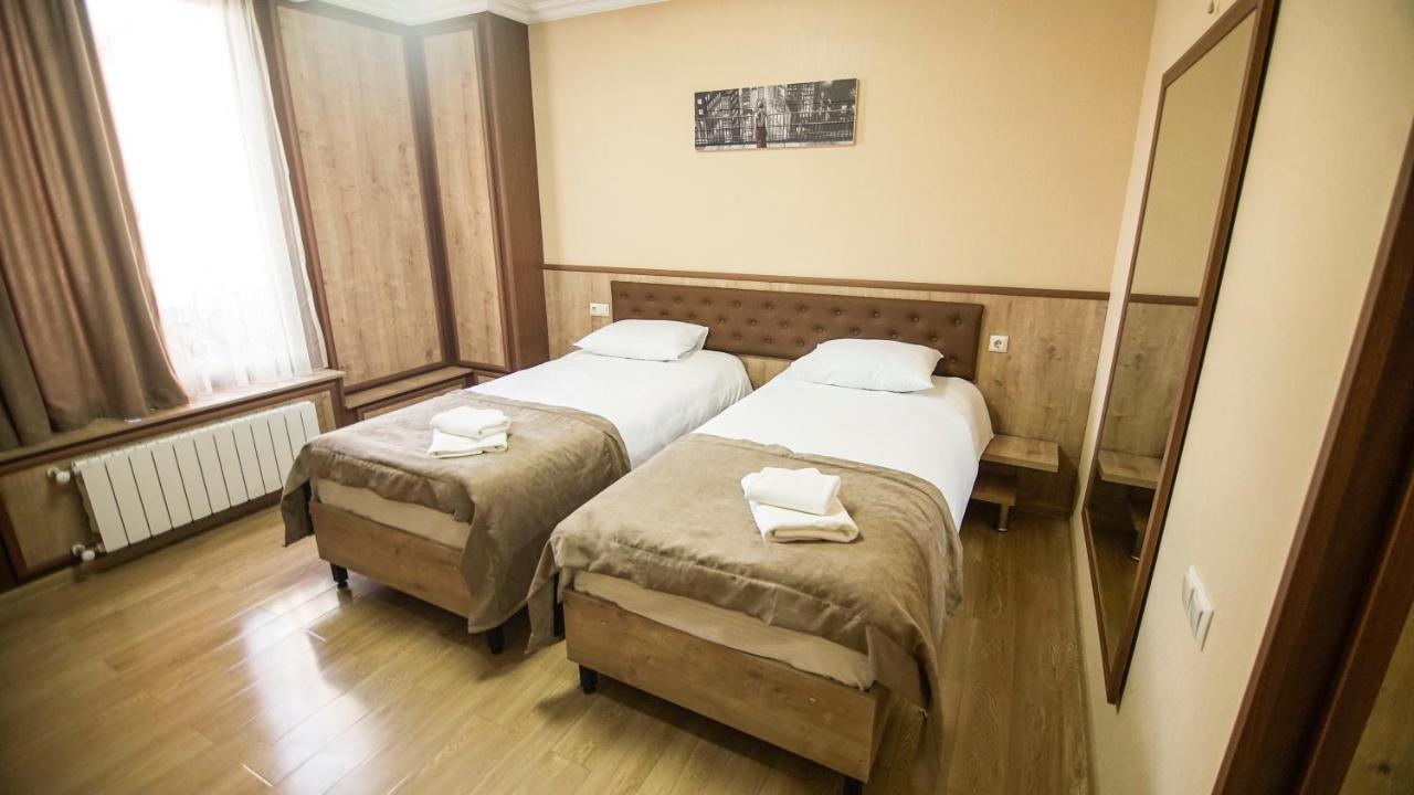 טביליסי Hotel Juralius מראה חיצוני תמונה